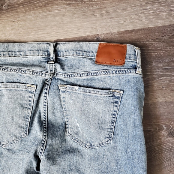 Abercrombie & Fitch Kennan Straight Stretch Jeans - Picture 10 of 11